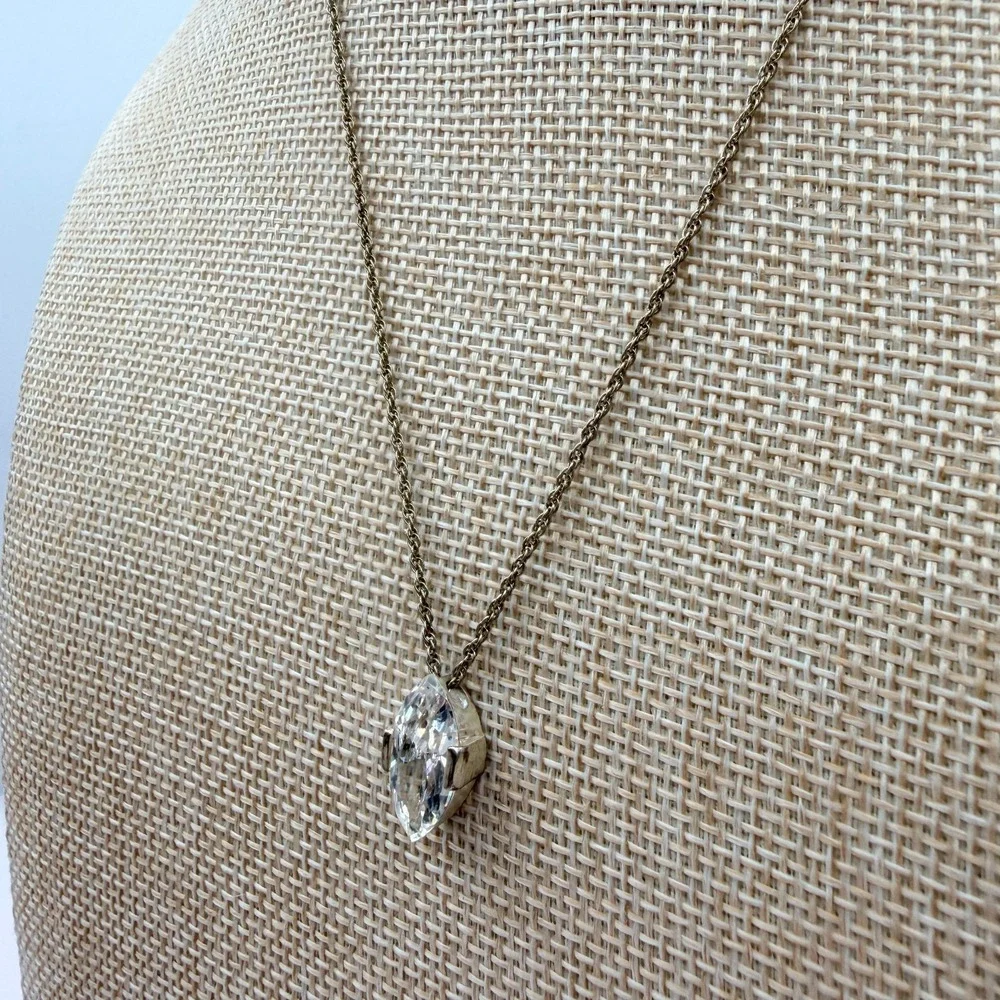 Vintage Y2K Avon Silver Tone Rope Chain Marquise Pendant Necklace Jewelry